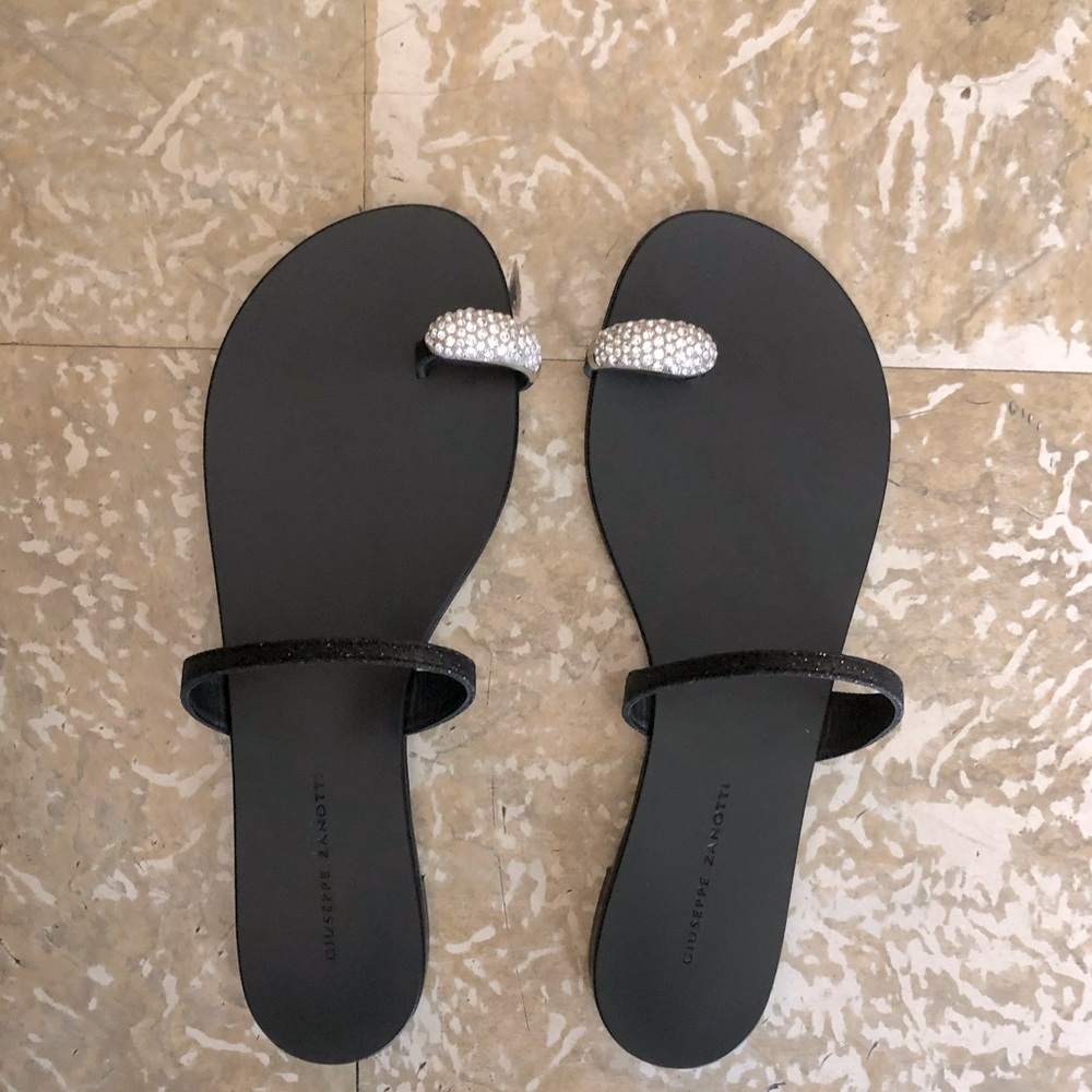 Giuseppe Zanotti Ring Sandal
